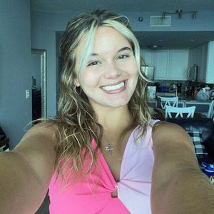 Meet your Posher, Abbigail